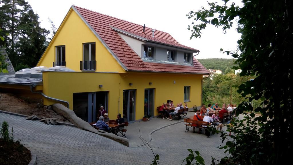 Hotel Mezi Stromy Horakov Exterior foto
